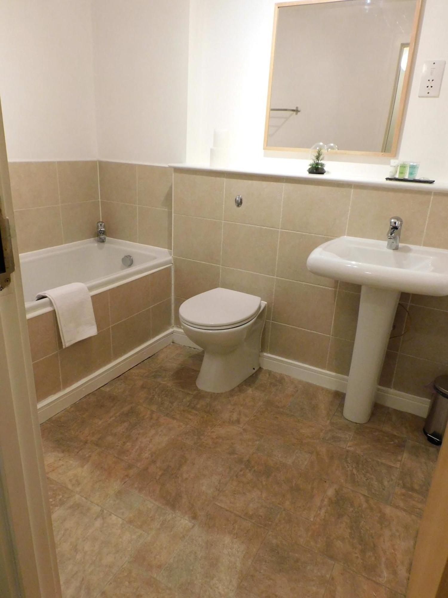Fabulous 2 Bed Apt 10 Mins From City Centre 格拉斯哥 外观 照片
